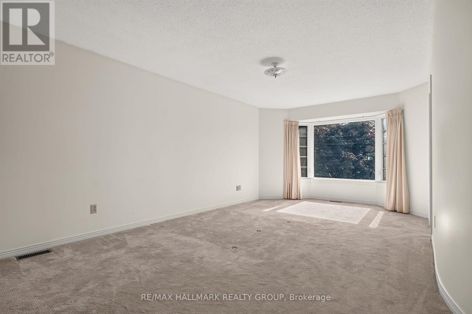 4 Bed, 3 Bath House for Sale in Ottawa – 38 BATEMAN DRIVE, Ottawa – MLS# X13672212 - Image 24