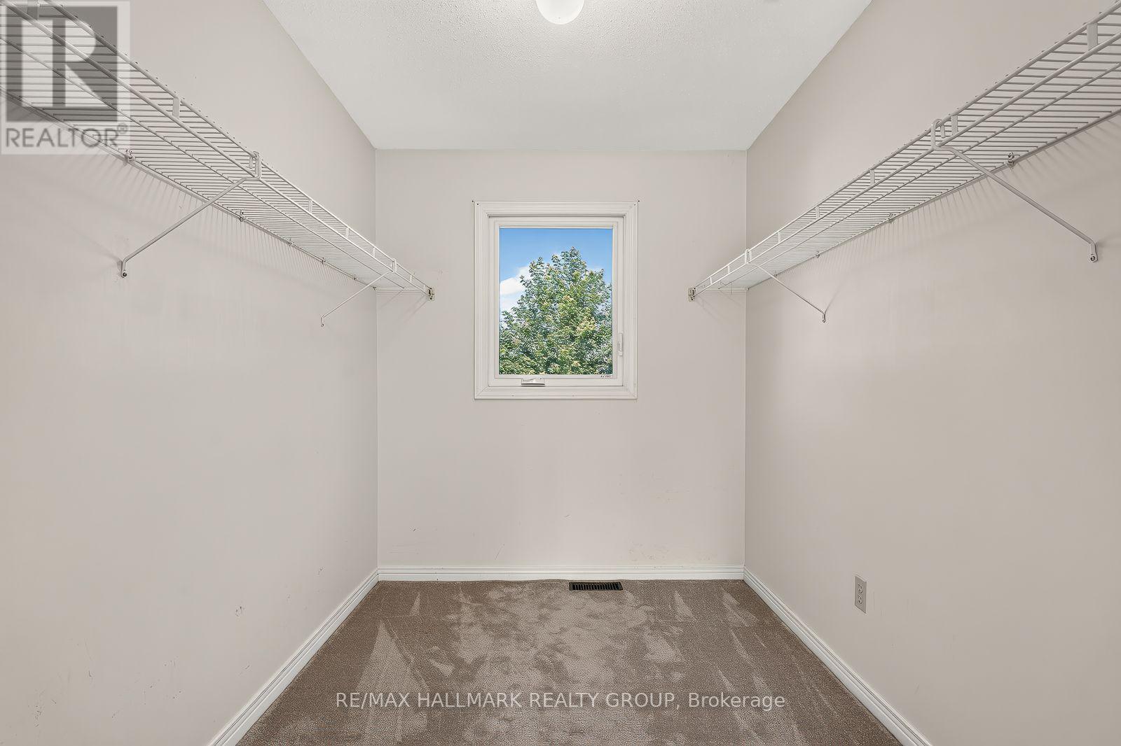 38 BATEMAN DRIVE - 27
