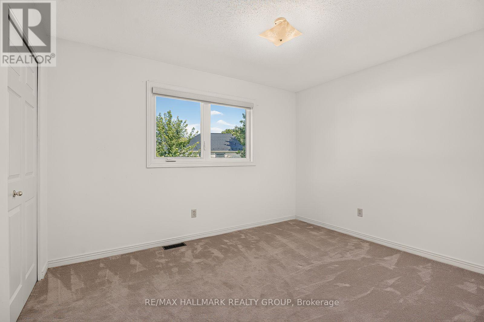 4 Bed, 3 Bath House for Sale in Ottawa – 38 BATEMAN DRIVE, Ottawa – MLS# X13672212 - Image 28