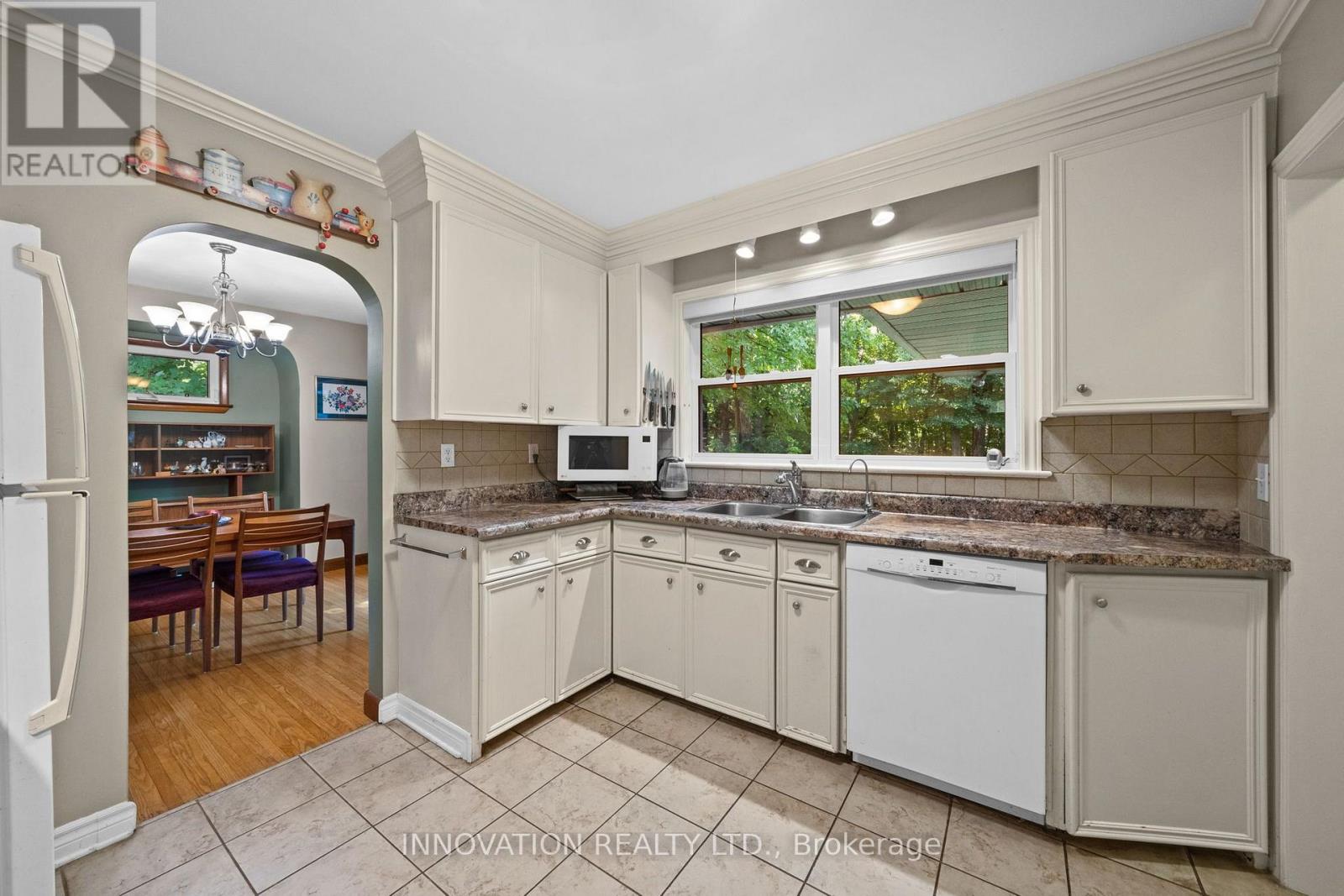 2 Bed, 1 Bath House for Sale in Ottawa – 3885 CARP ROAD, Ottawa – MLS# X13672228 - Image 14