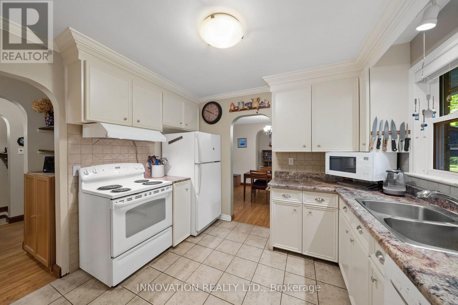2 Bed, 1 Bath House for Sale in Ottawa – 3885 CARP ROAD, Ottawa – MLS# X13672228 - Image 15