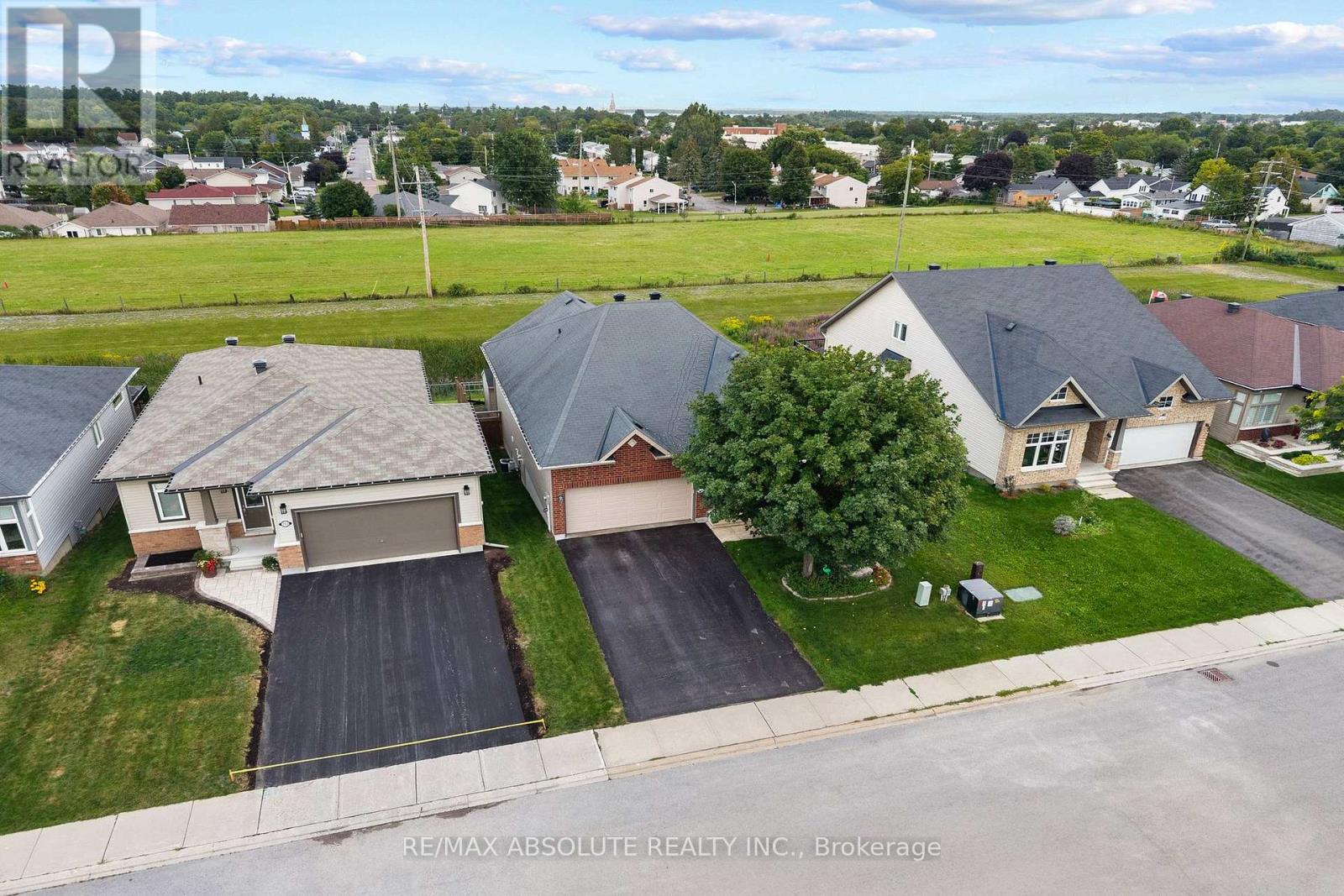 3 Bed, 3 Bath House for Sale in Arnprior – 189 EDEY STREET, Arnprior – MLS# X13672408 - Image 42