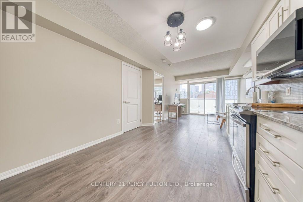 #1107 400 ADELAIDE STREET E - 10