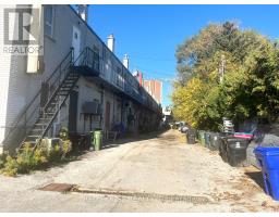 1533 O'connor Drive, Toronto, ON M4B2V7 Photo 15