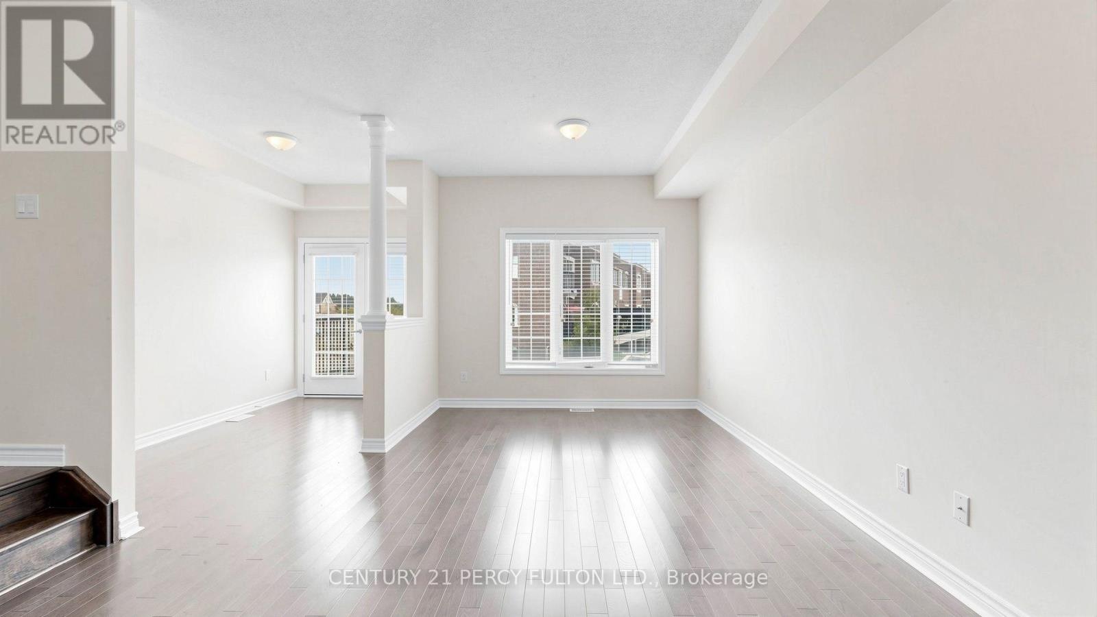 64 FERRIS SQUARE - Image 14