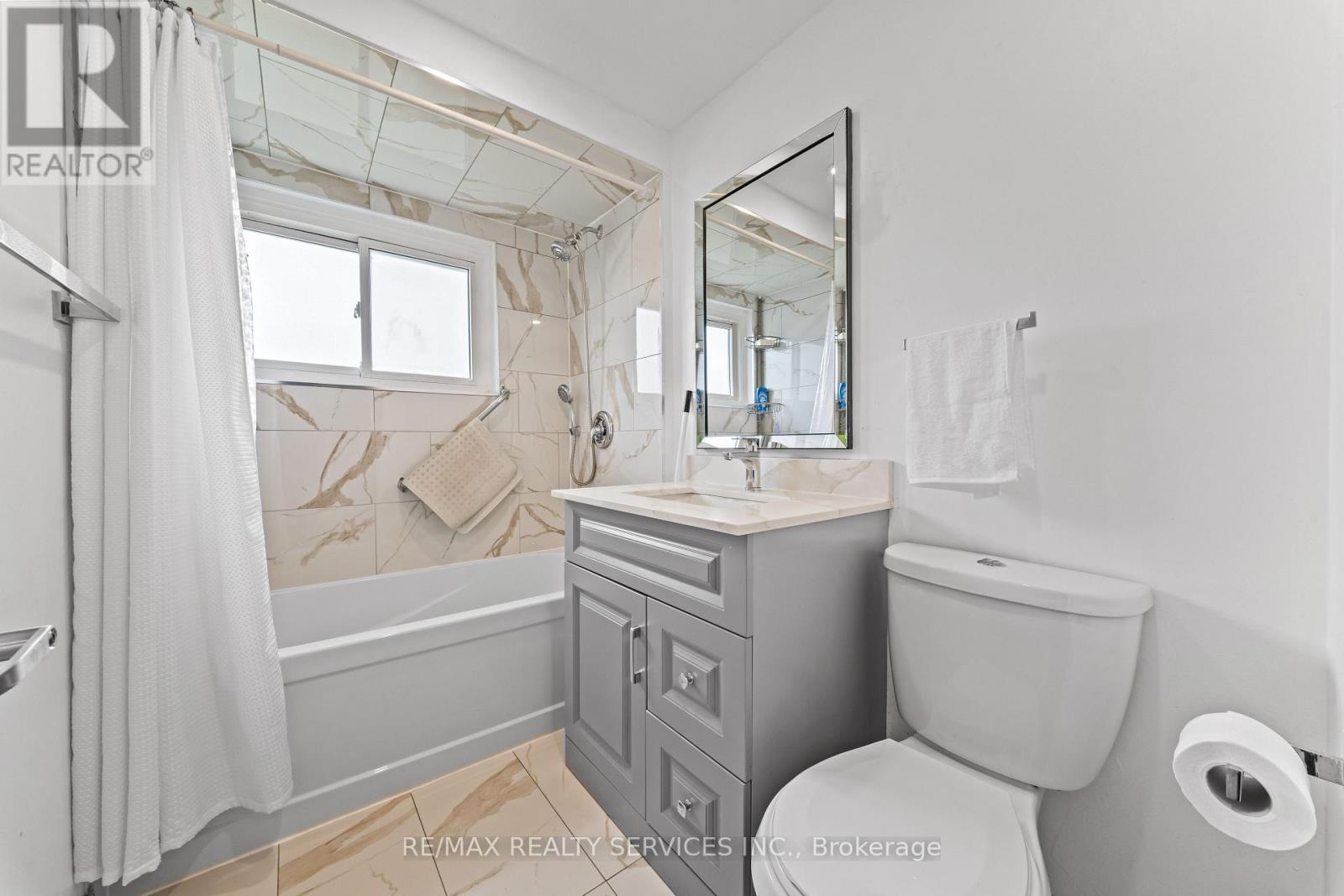 34 CATHCART CRESCENT - 33
