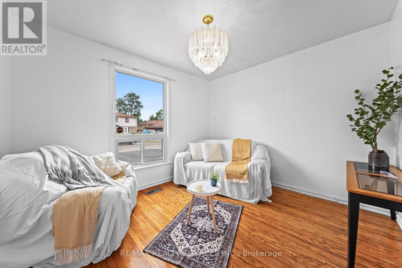 34 CATHCART CRESCENT - 18
