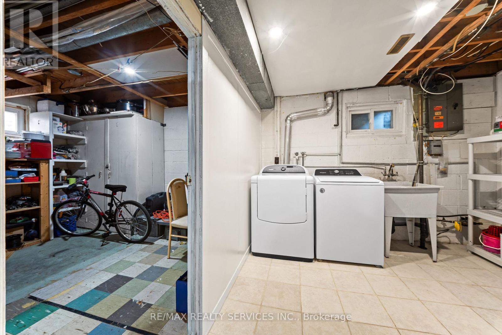 34 CATHCART CRESCENT - 39