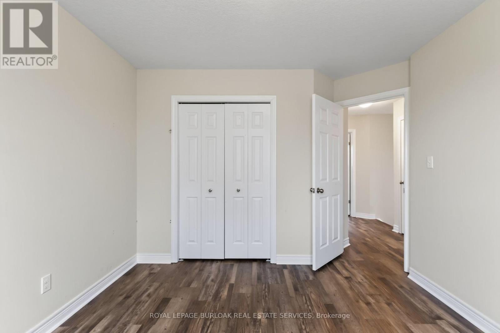 571 CHAMPLAIN AVENUE - 25