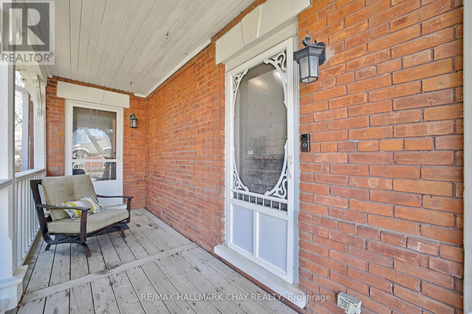 37 MAIN STREET W - Image 3