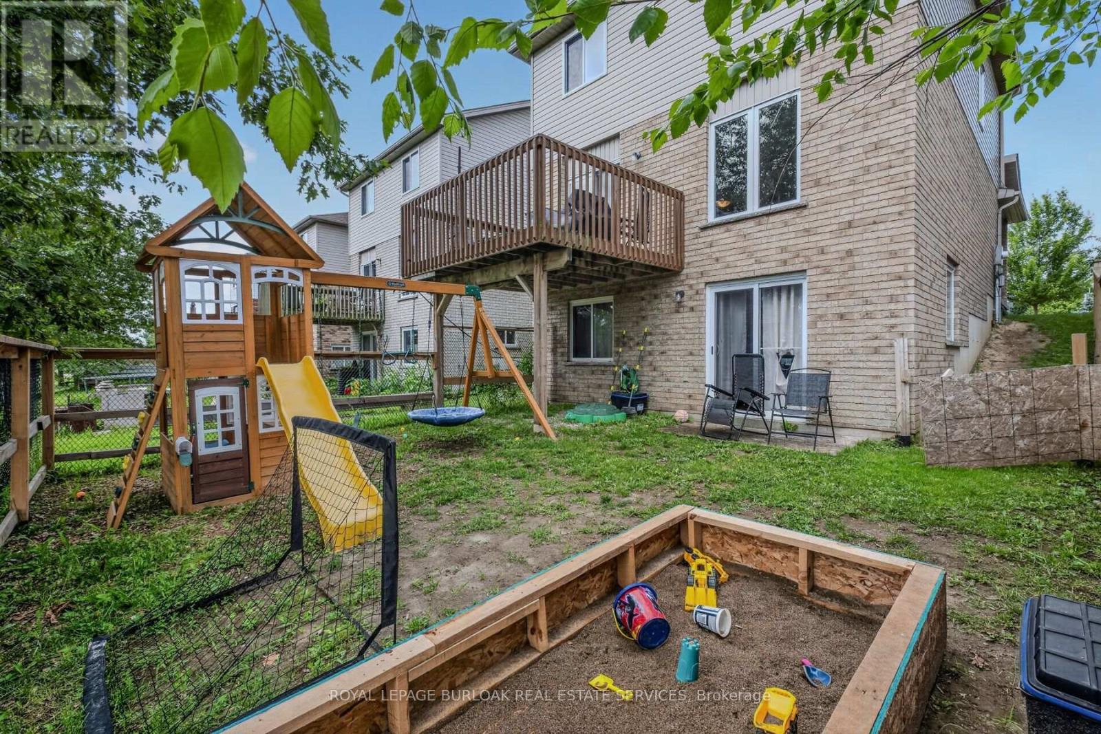 571 CHAMPLAIN AVENUE - 30