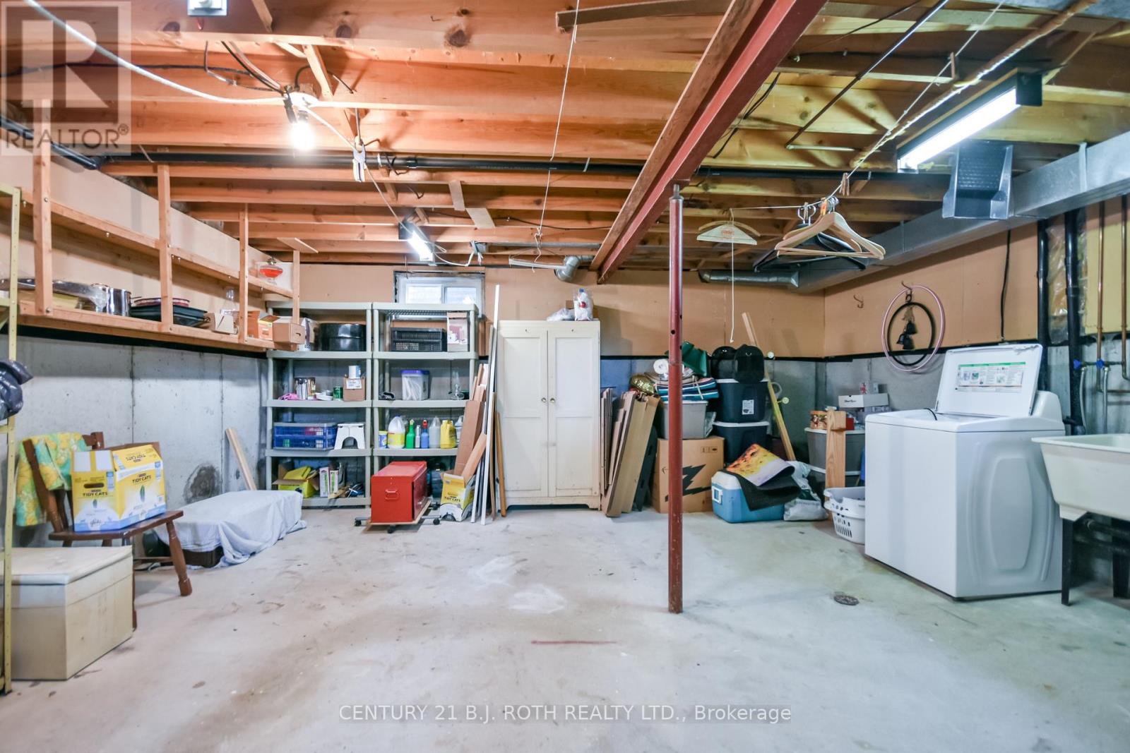 53 MOWAT CRESCENT - 24