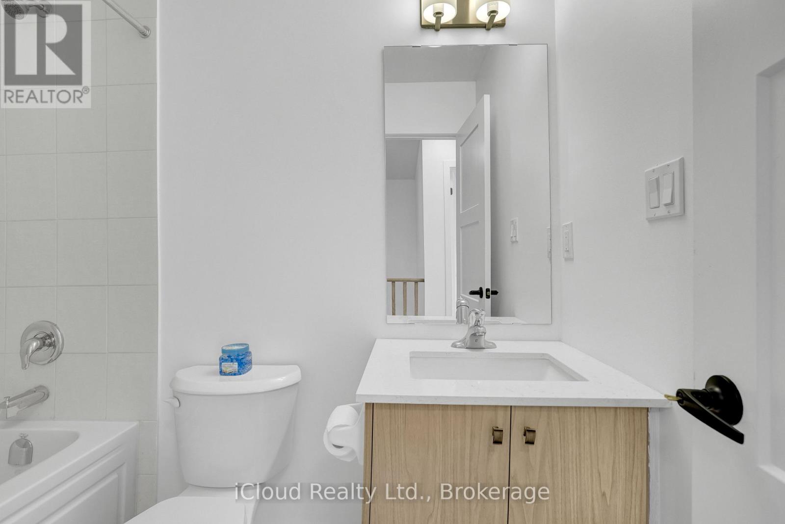 35 WAGON LANE - Image 30
