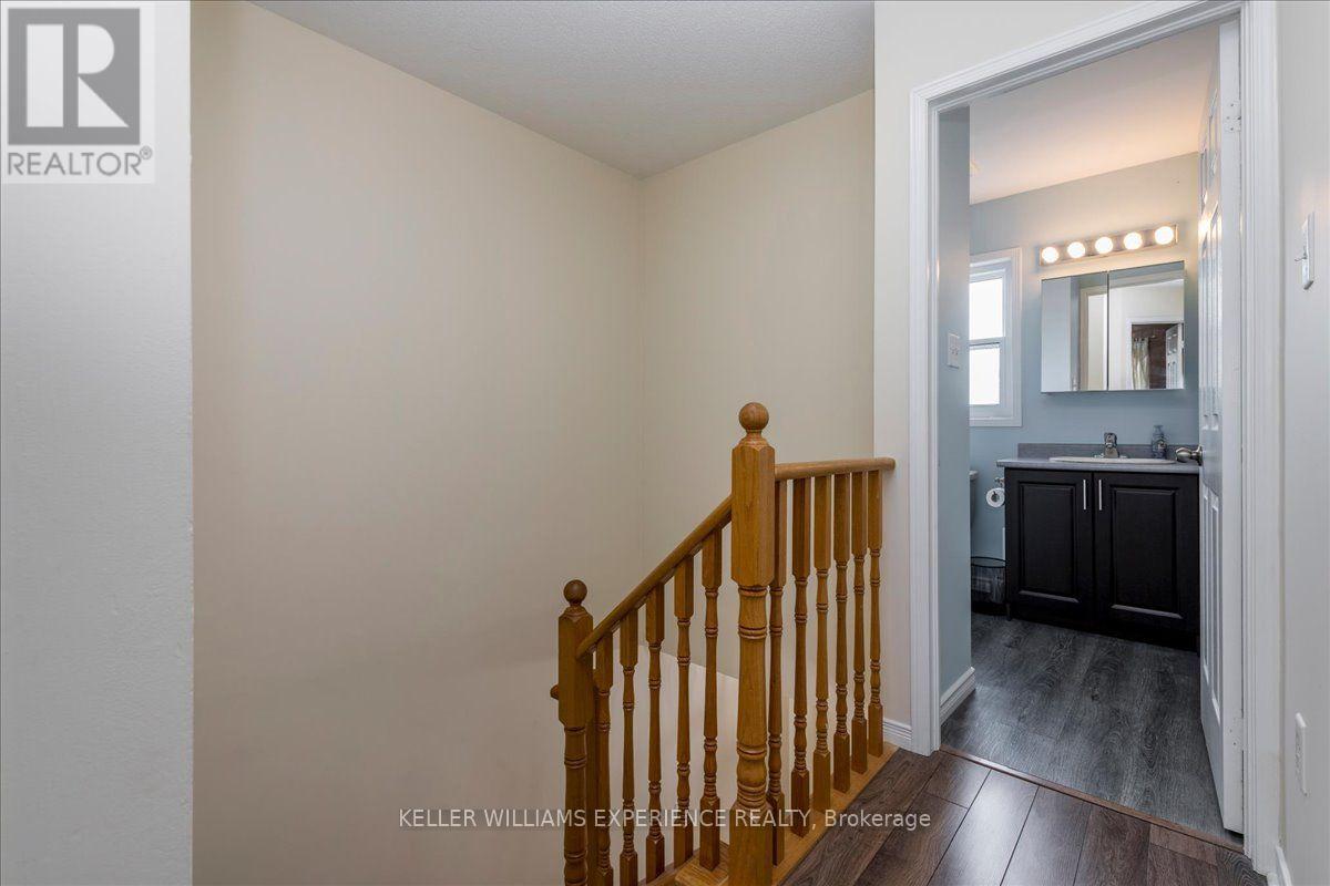 10 SUNSET PLACE - Image 14