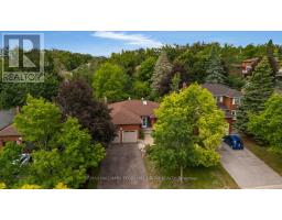 22 Richler Crescent, Barrie, ON L4N6E6 Photo 18