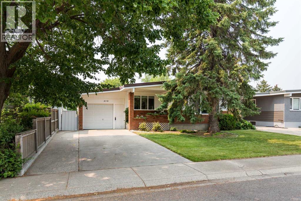 2110 36 Street S - 1