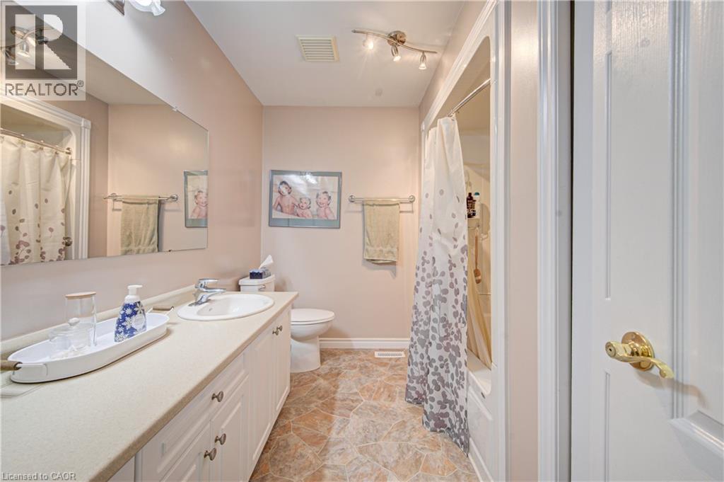 #1 71 BEASLEY Crescent - 34