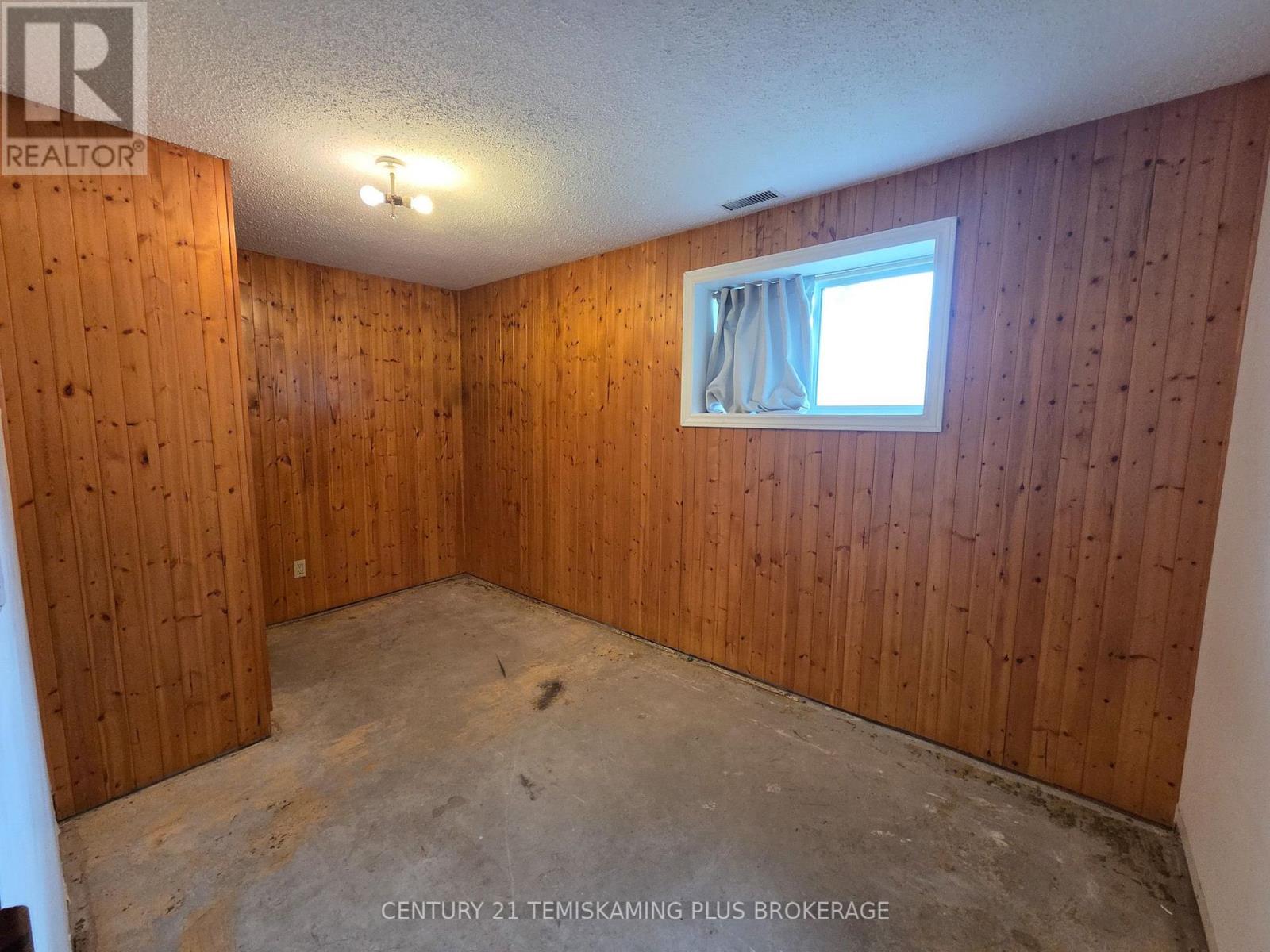 51 THIRD AVENUE - 18