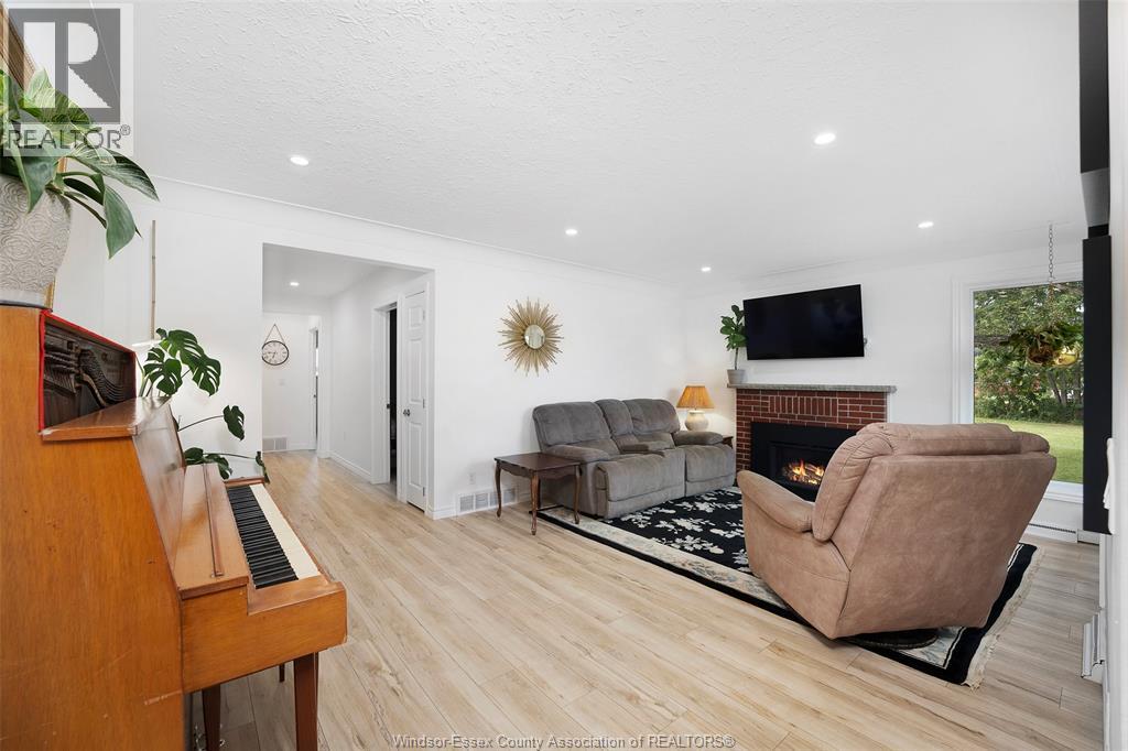 9280 SERVICE ROAD - 17