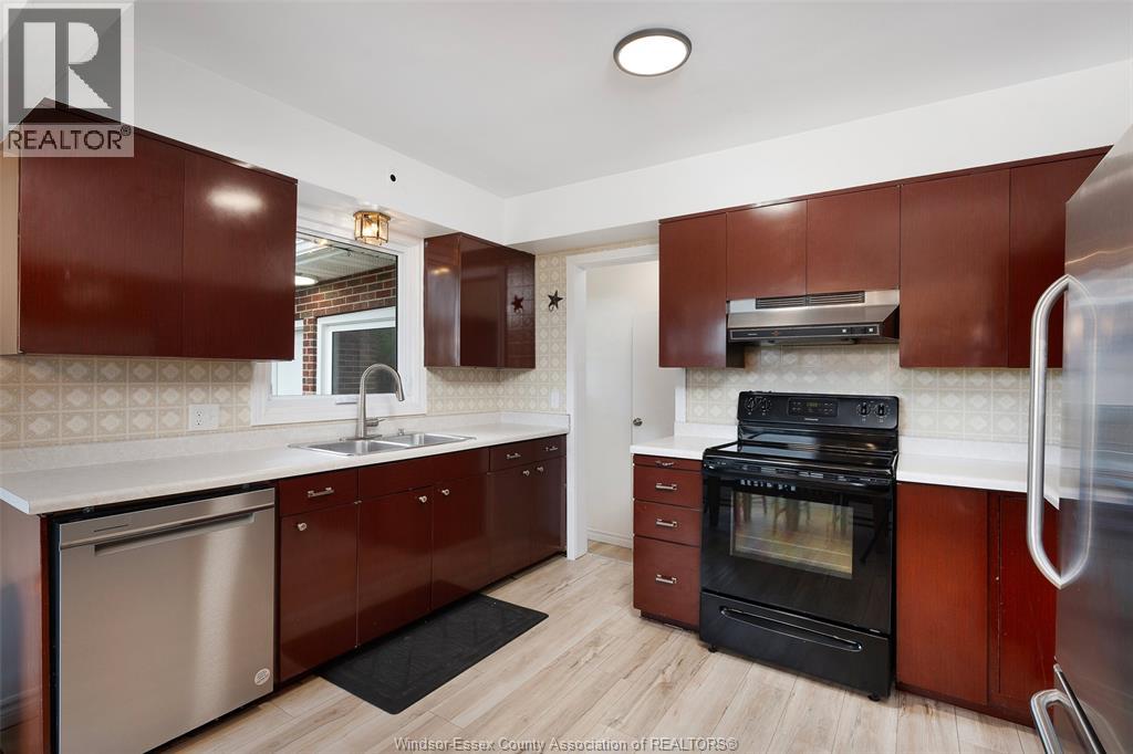 9280 SERVICE ROAD - Image 23