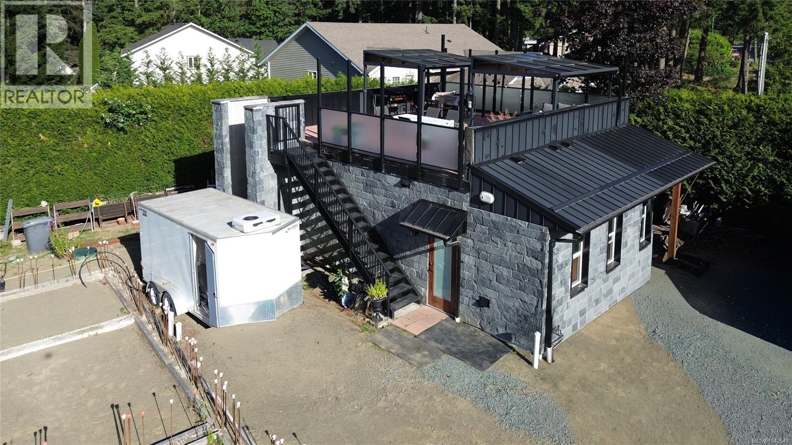 1591 Cowichan Bay Rd - Image 28