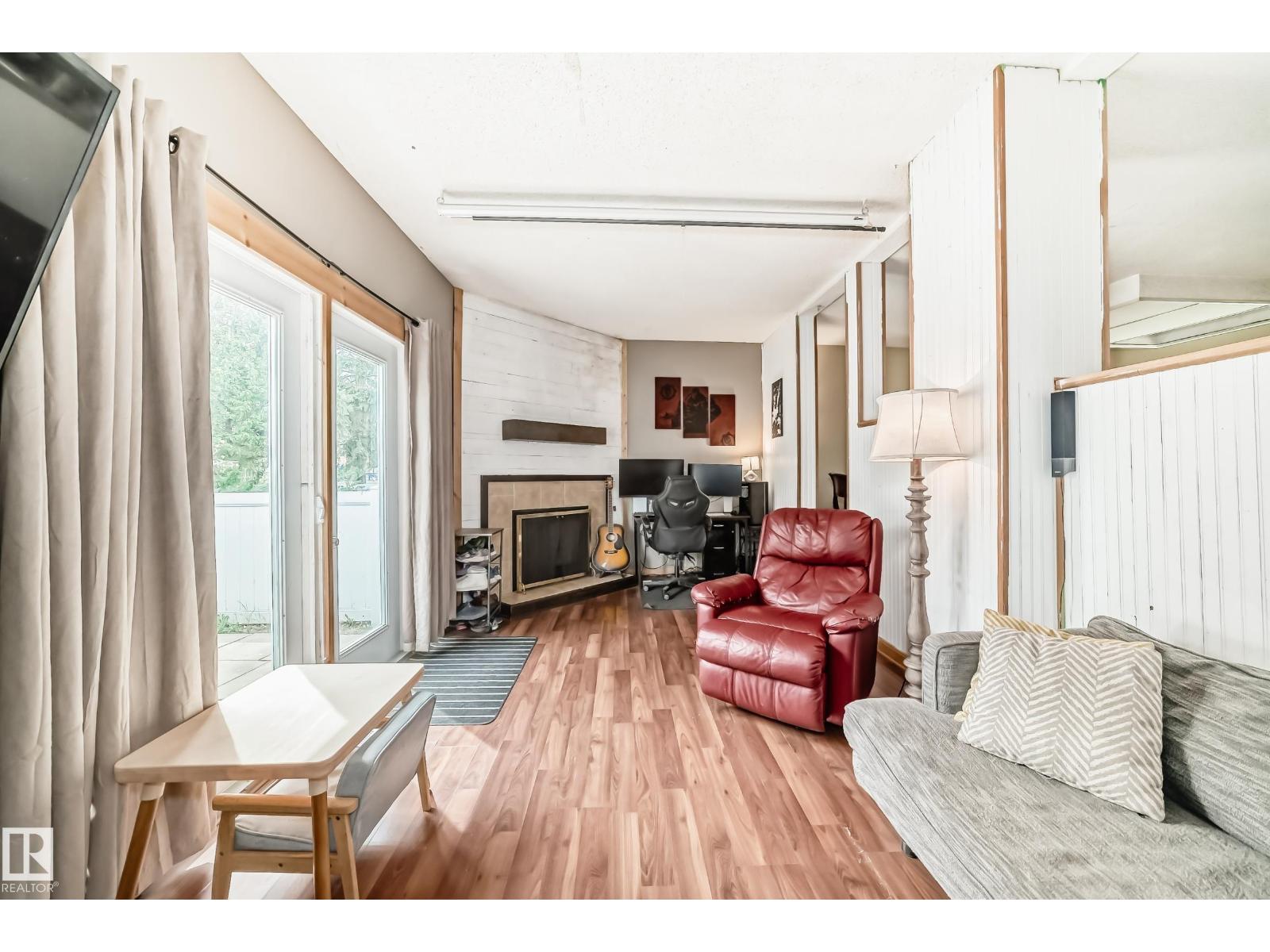 9323 Morinville DR - 16