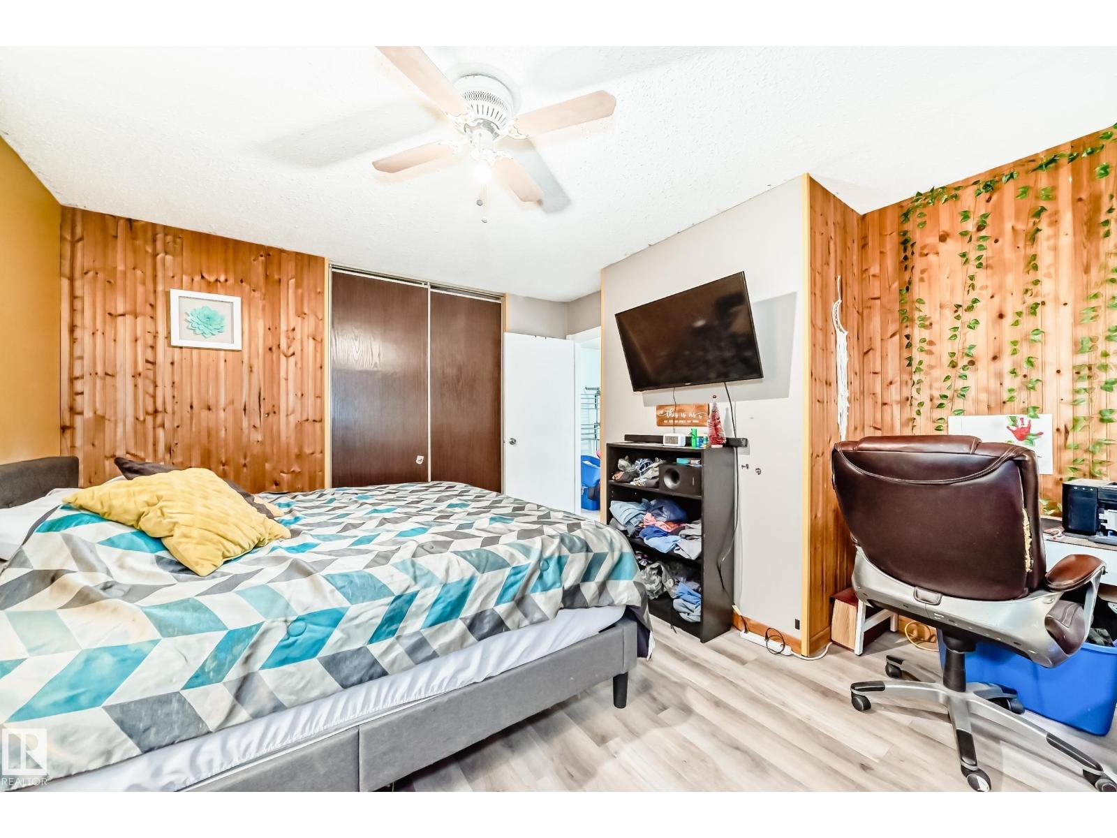 9323 Morinville DR - 24