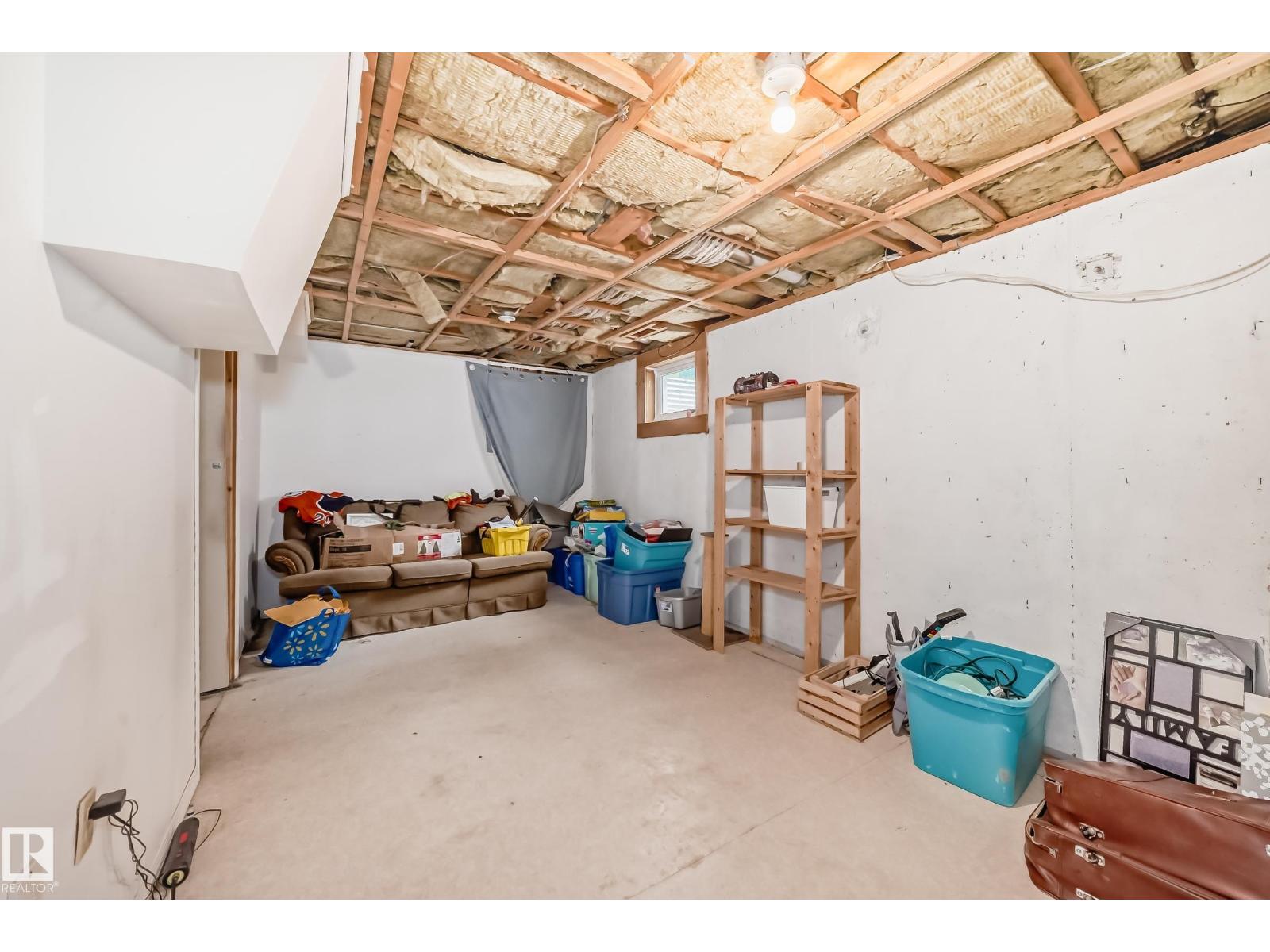 9323 Morinville DR - 35