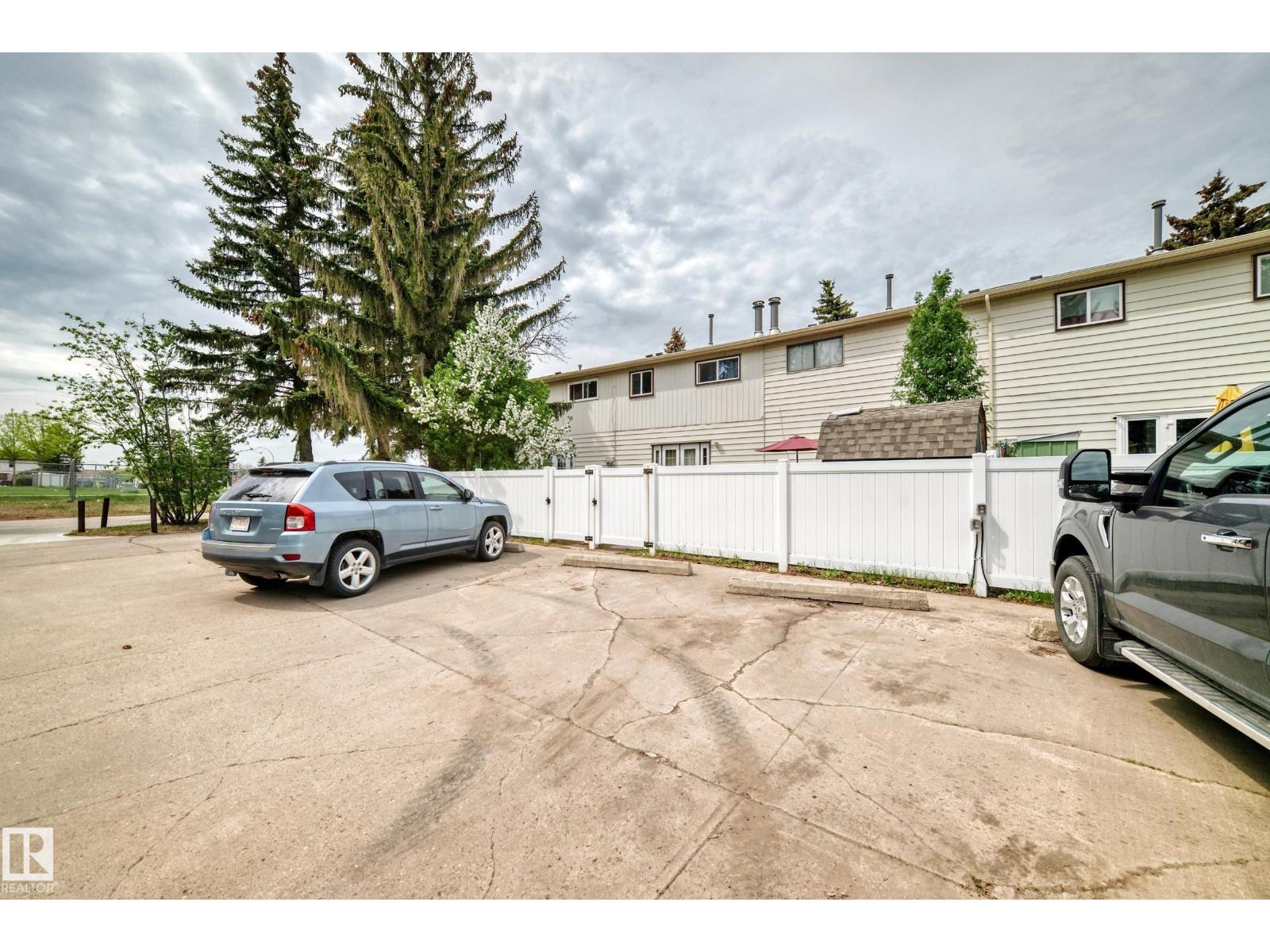 9323 Morinville Drive - Photo 43
