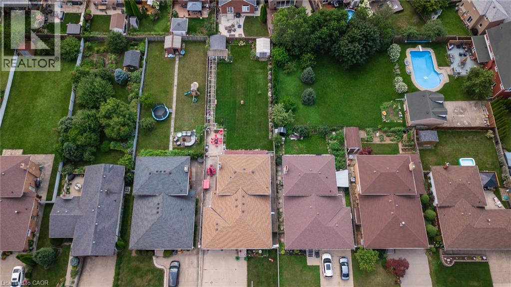 43 HENLEY Drive - 41