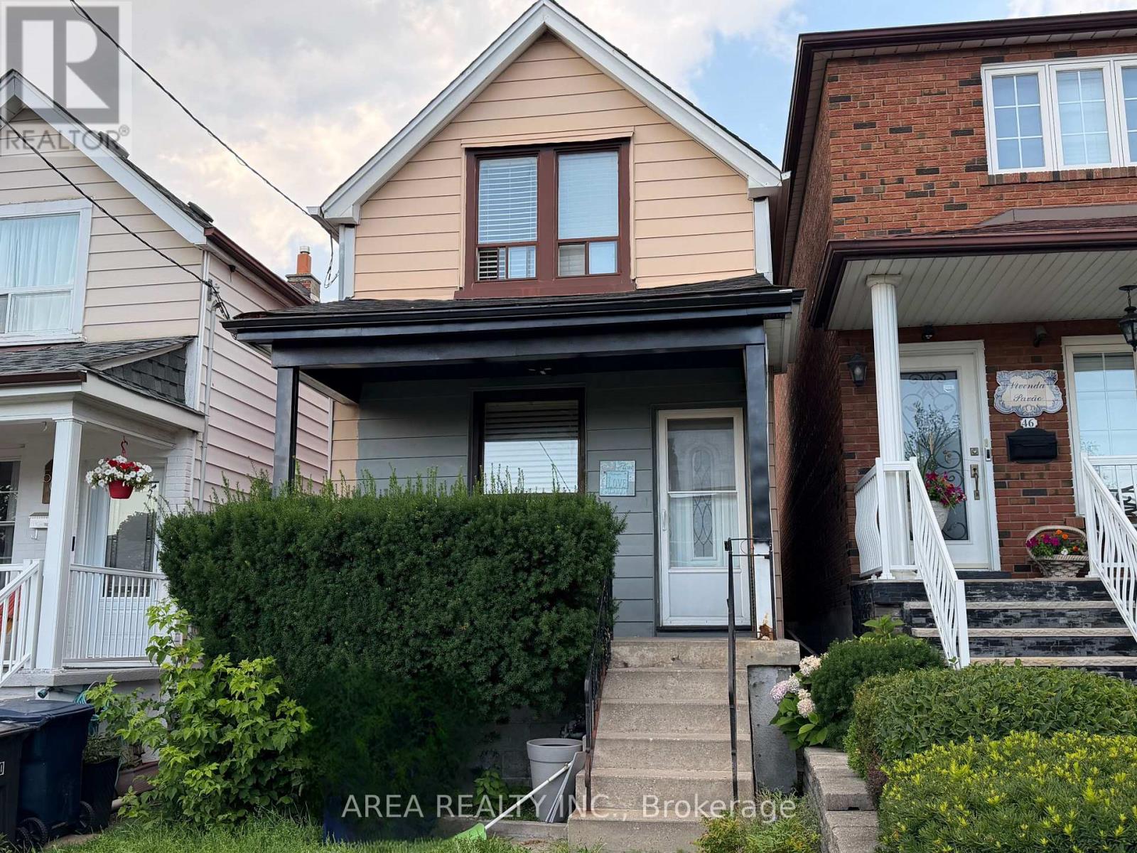 Photo of 48 Corby Avenue