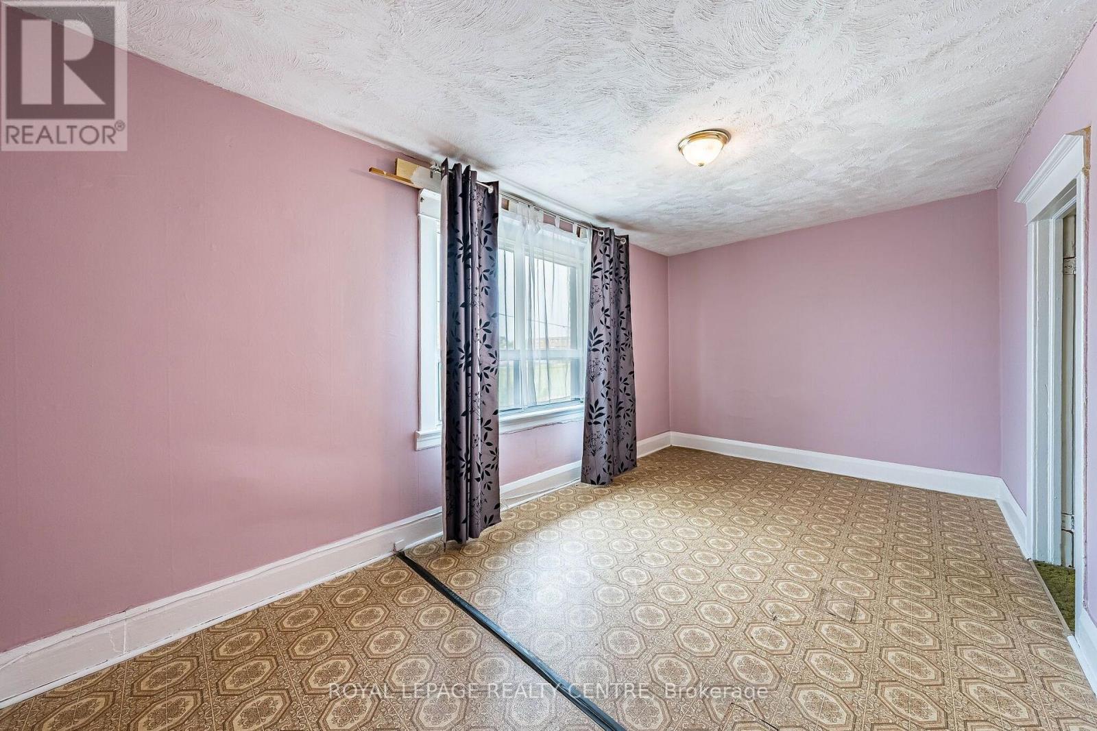 115 PRISCILLA AVENUE - 20
