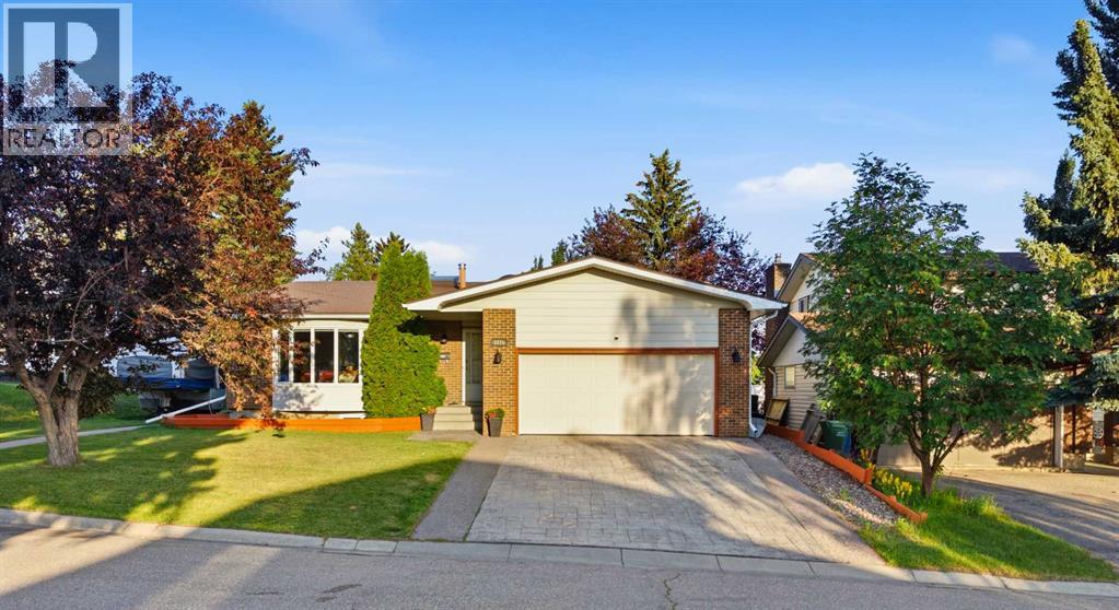 6016 Dalcastle Crescent Northwest