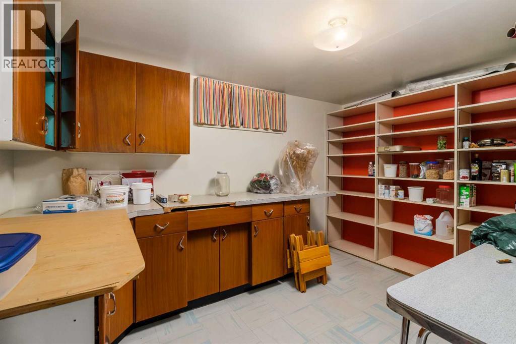 40 Thornlee Crescent NW - 29