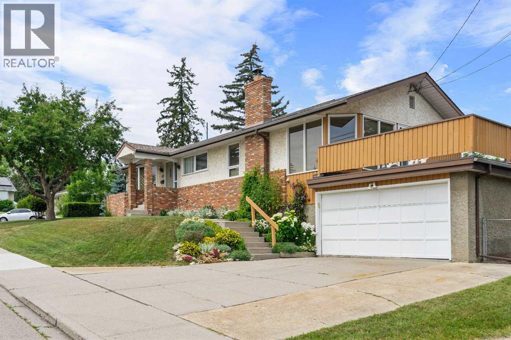 40 Thornlee Crescent NW - 40