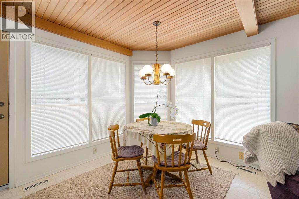 40 Thornlee Crescent NW - 23