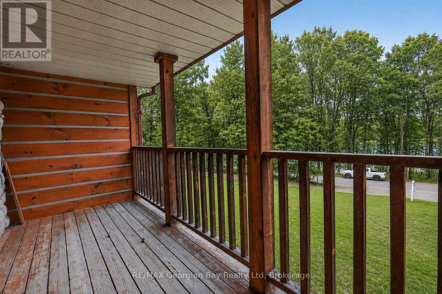 90 FARLAIN LAKE ROAD W - 21
