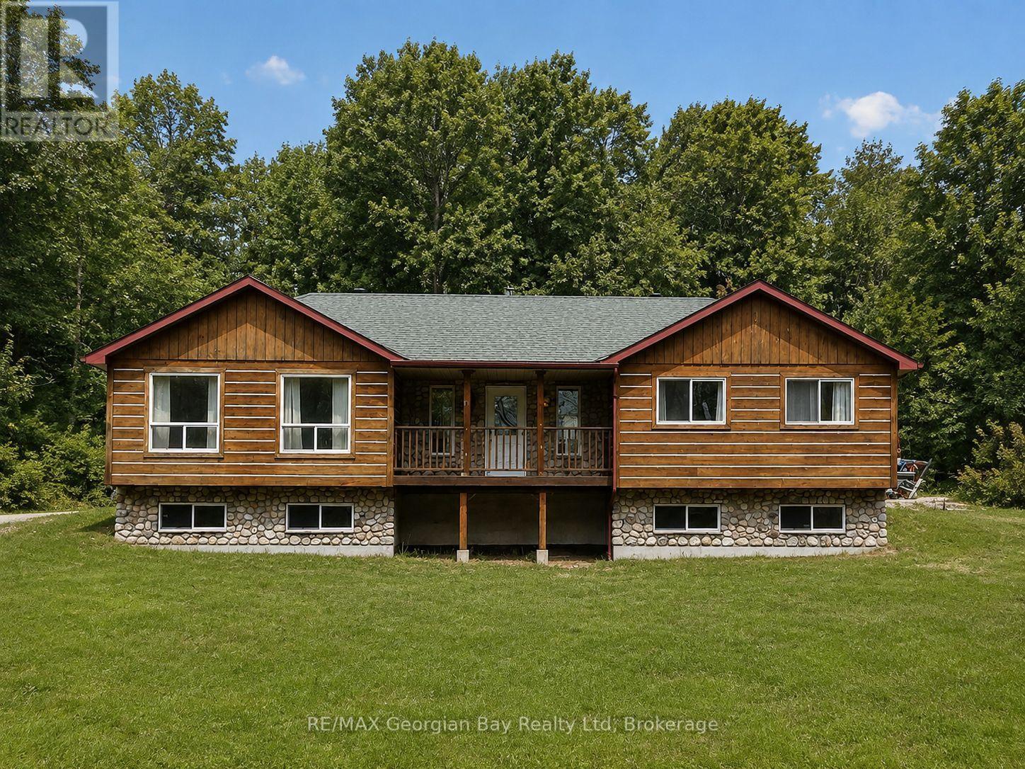 90 FARLAIN LAKE ROAD W