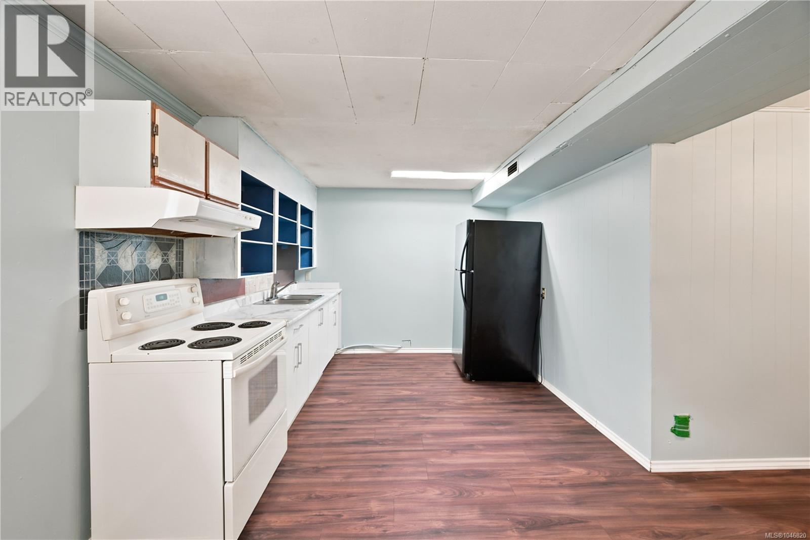 560 Mountfield St - 23