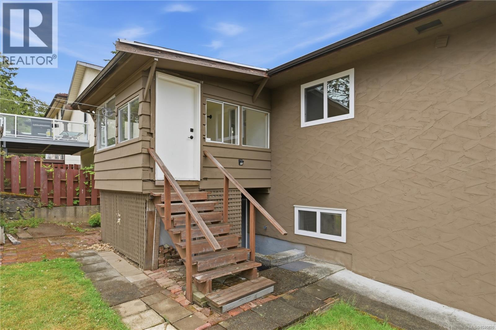 560 Mountfield St - Image 38