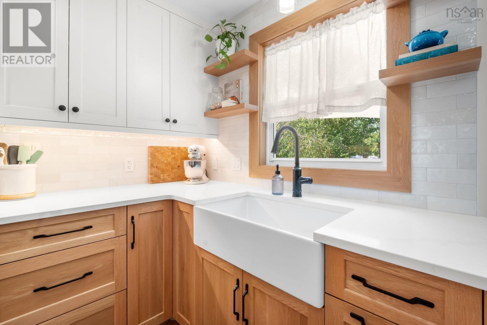 Property 21 of 50 of 91 Halewood Drive