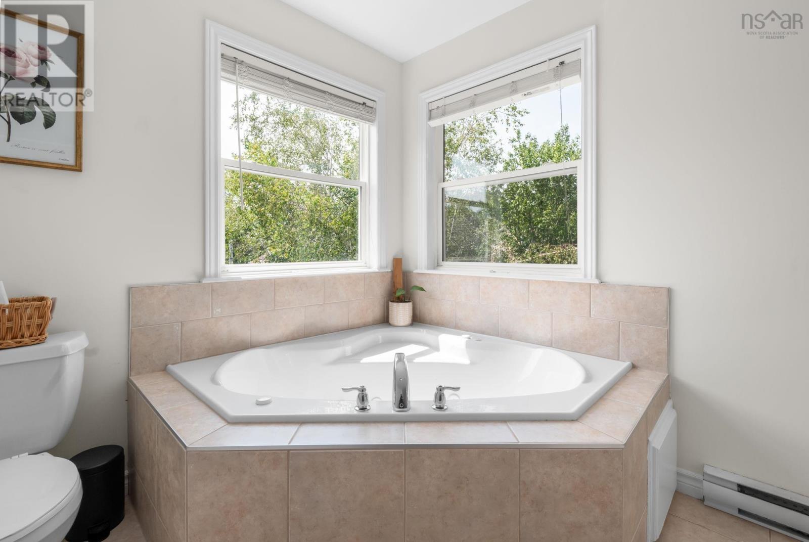 Property 30 of 50 of 91 Halewood Drive