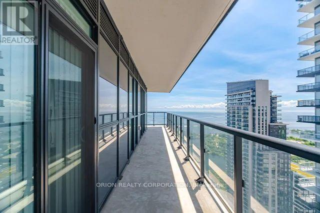 #3605 38 ANNIE CRAIG DRIVE - 7