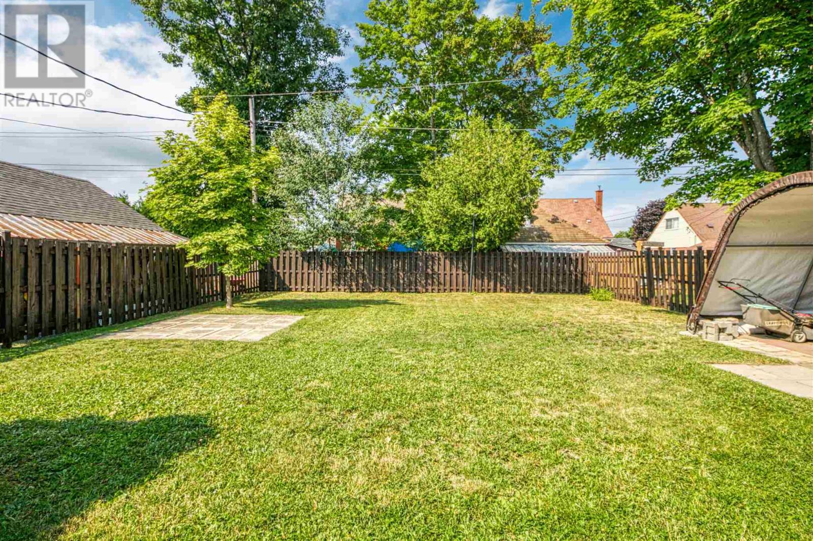 20 Algom RD - Image 36
