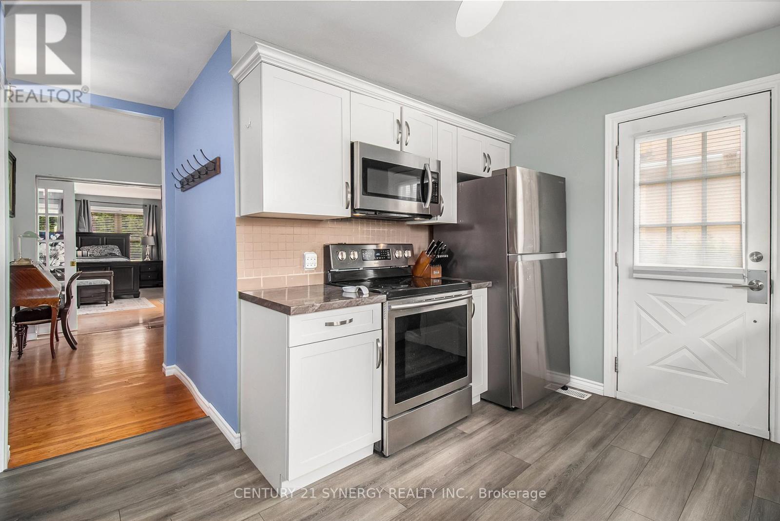 92 JASPER AVENUE - Image 6