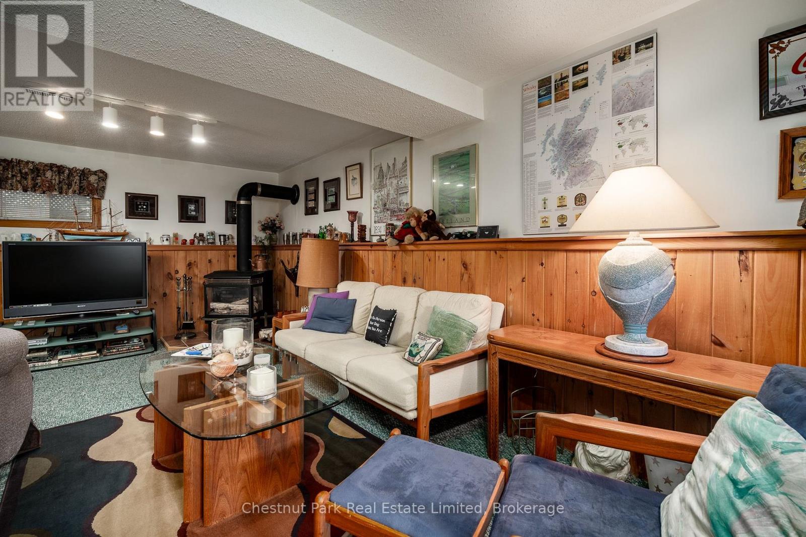 4 FIRST AVENUE - Image 23