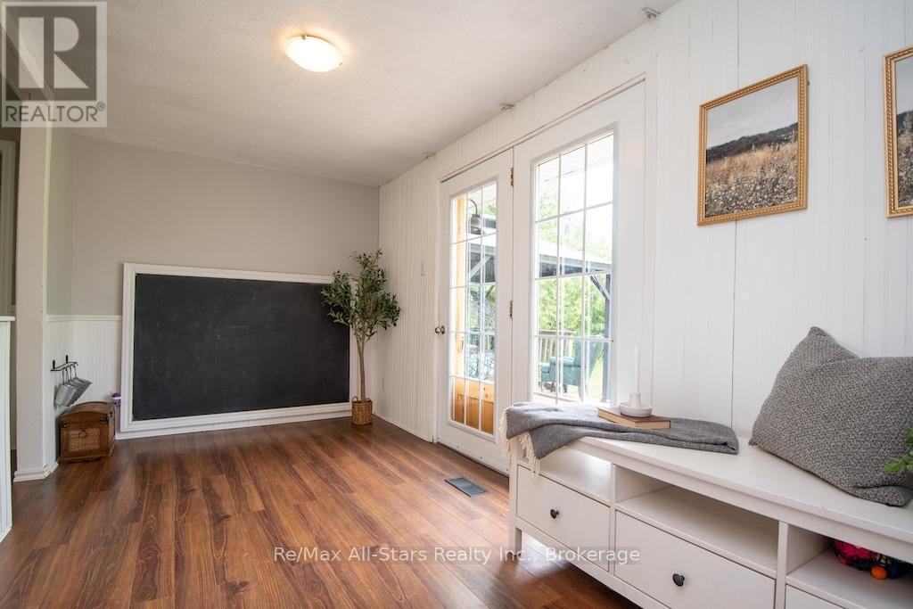 9 RIVERSIDE DRIVE - Image 23