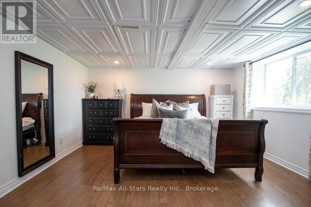 9 RIVERSIDE DRIVE - Image 24