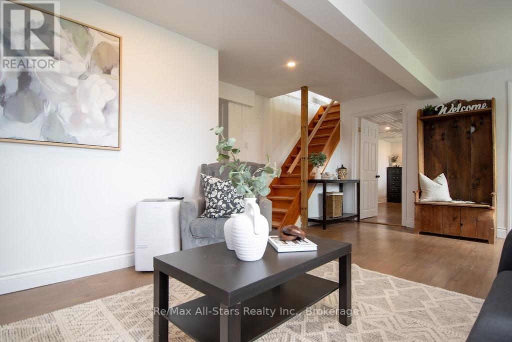 9 RIVERSIDE DRIVE - Image 8