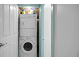 942 Lee Street, White Rock, BC V4B4N8 Photo 11